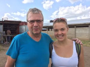 Bertil med sin dotter Axelina, som är medicinstuderande och också ville känna på Loki-livet.