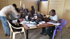 11868732_757342281055144_1400224921_n