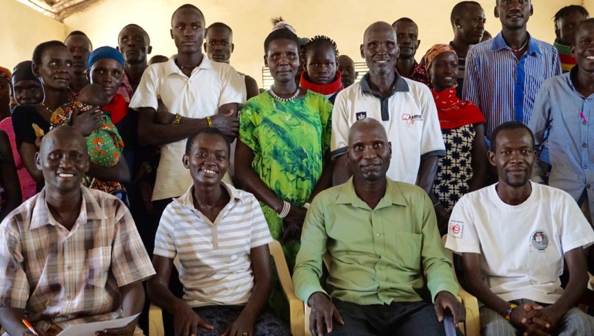 Michael & Sara med vuxenlärarna Daniel och Benson